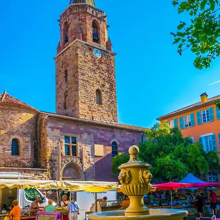 Διαμέρισμα Le Cocon Du Centre Historique - Climatise Au Coeur Du Centre Historique De Situe Dans Le Centre Historique De Frejus, 10 Min De La